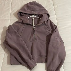 Lululemon Cropped Scuba